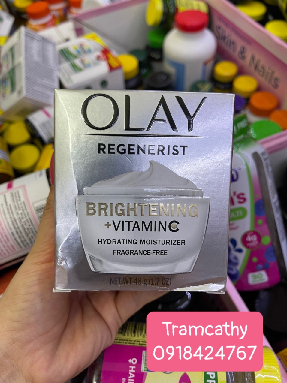 Kem dưỡng ẩm sáng da Olay Regenerist Brightening + Vitamin C